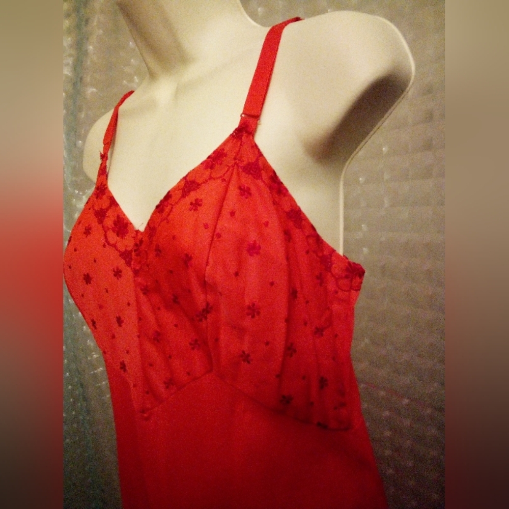 Vintage Hot Red Youth Form Slip Size 34 Average Spicy Cute Pinup Photography